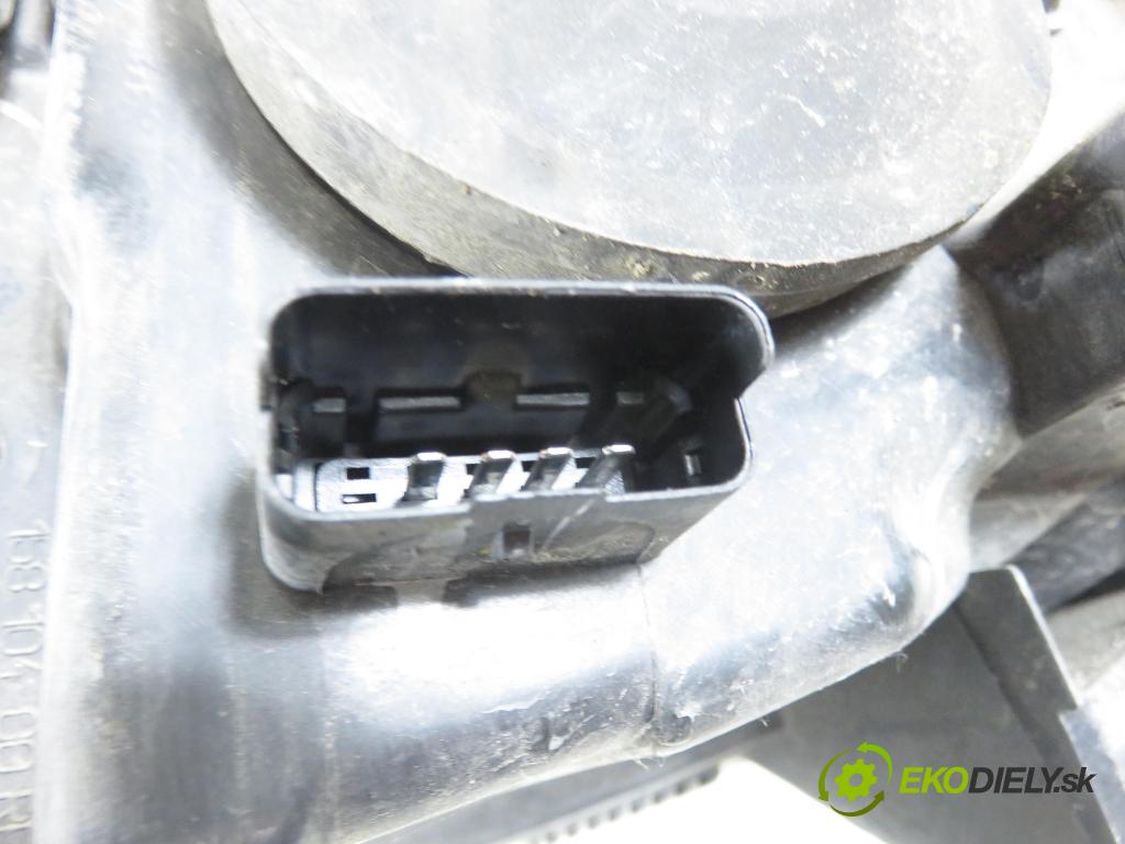 RENAULT SCENIC II (JM0/1_) MINIVAN 2004 83,00 1.6 (JM0C, JM0J, JM1B) - K4M 782 1598,00 Svetlo PP