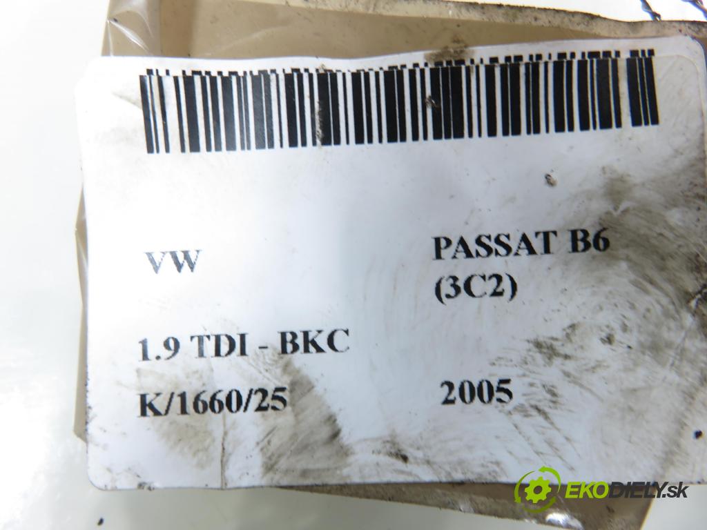 VW PASSAT B6 (3C2) SEDAN 2005 77,00 1.9 TDI PD 105 - BKC 1896,00 Webasto 1K0815071H (Webasto (nezávislé topení))