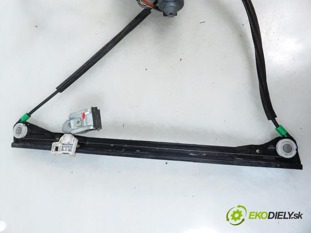 VW POLO (6N2) HB 2000 37,00 1.0 MPI 50 - AUC 999,00 Mechanizmus okien 6N3959801D