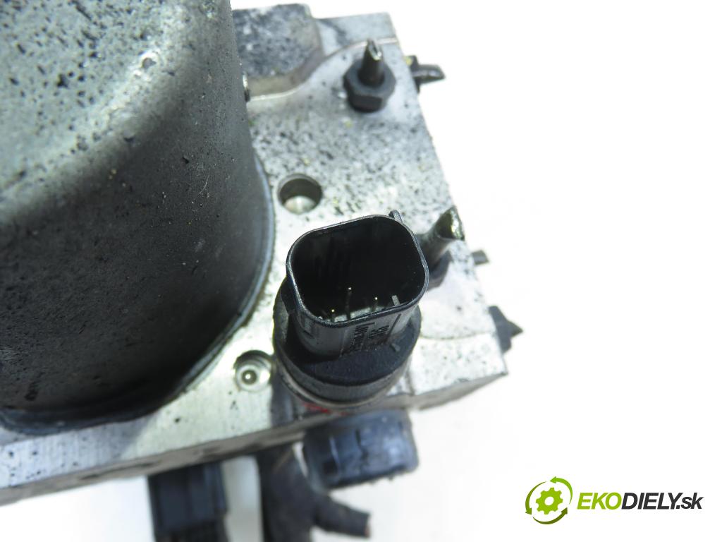 SMART FORTWO Coupe (450) HB 2004 45,00 0.7 (450.352, 450.332) - M 160.920 698,00 Pumpa ABS 0265950077 (Pumpa ABS)