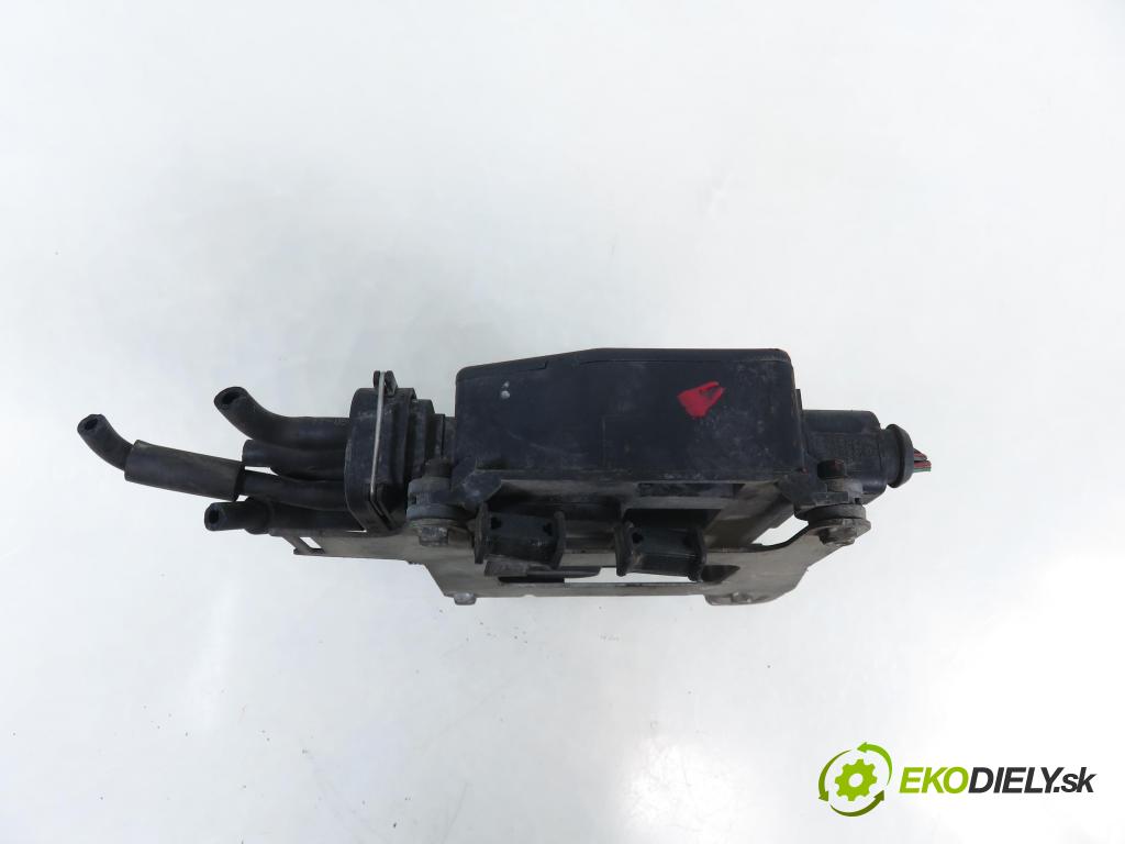 VW PASSAT B6 (3C2) SEDAN 2005 77,00 1.9 TDI PD 105 - BKC 1896,00 VENTIL magnetický 3C0906625