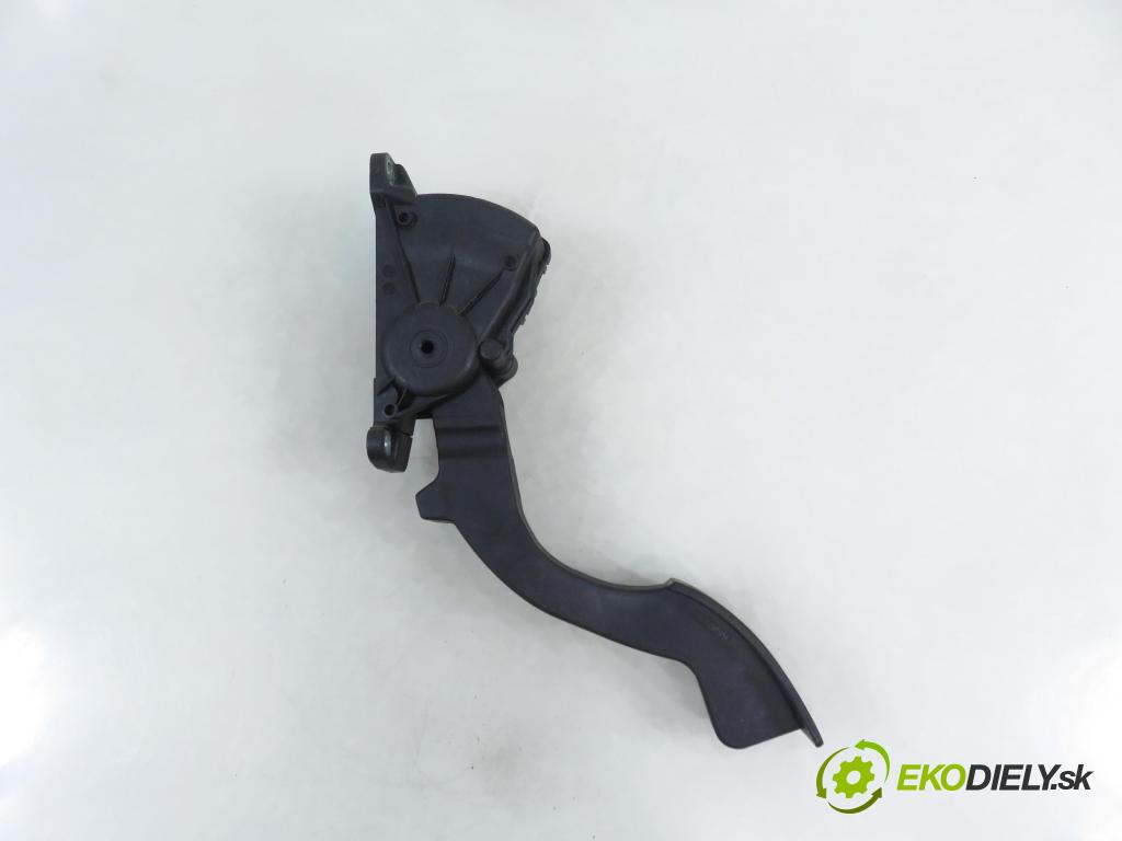 FORD FOCUS II sedan (DB_, FCH, DH) SEDAN 2006 74,00 1.6 - SHDB 1596,00 Potenciometer plynu 4M519F836AH (Potenciometer plynového pedálu)