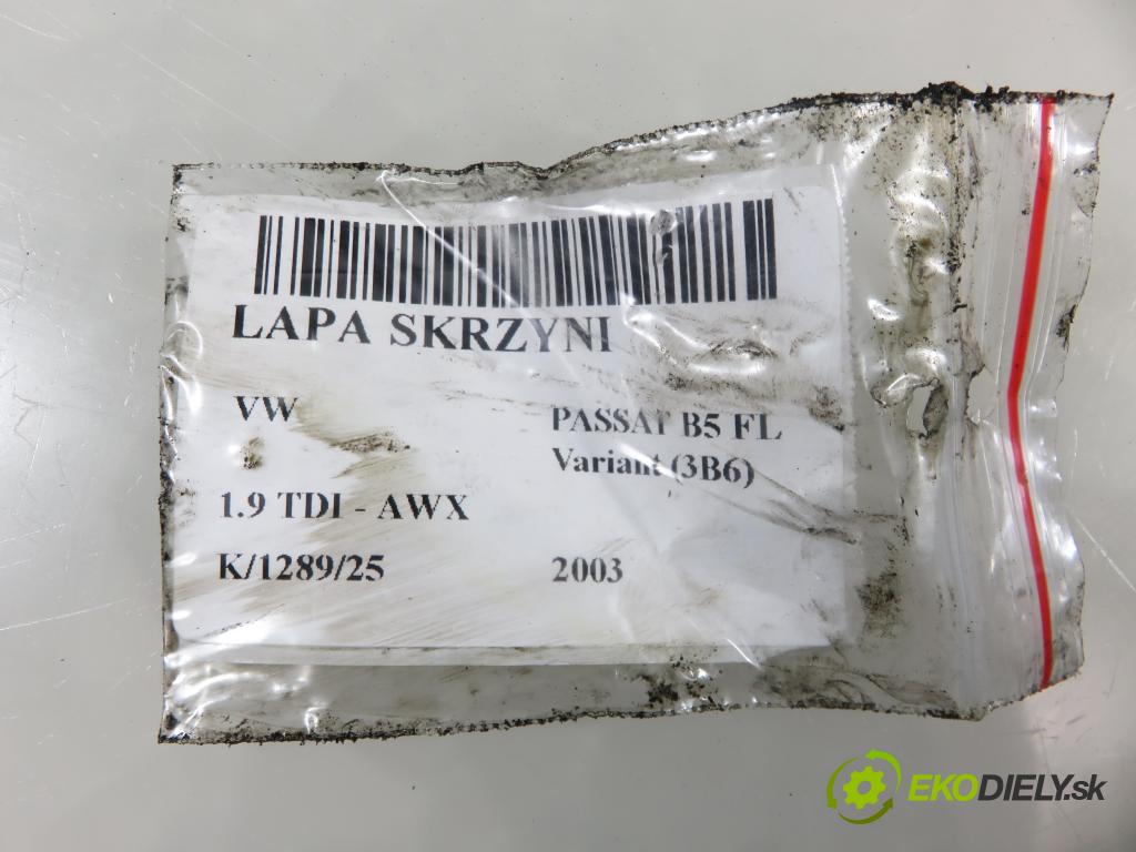 VW PASSAT B5.5 Variant (3B6) KOMBI 2003 96,00 1.9 TDI - AWX 1896,00 Uchytenie prevodovky 8D0399114L