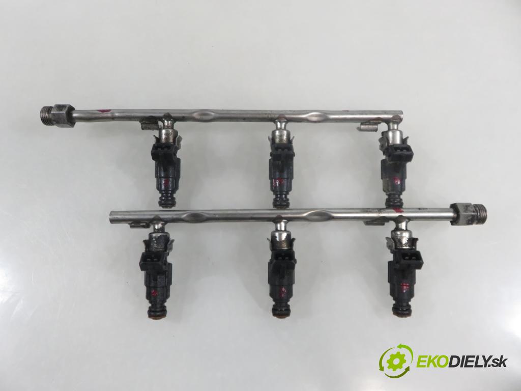 OPEL VECTRA C Kombi (Z02) KOMBI 2004 155,00 3.2 V6 - Z 32 SE 3175,00 Lišta vstrekovacia 0280156080 (Vstrekovacia lišta)