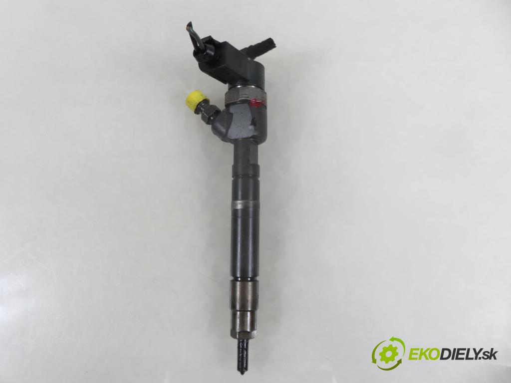 MERCEDES-BENZ KLASA C (W203) SEDAN 2003 85,00 C 200 CDI 116 - OM 611.962 2148,00 vstrekovač 0986435061 (Vstrekovač paliva)