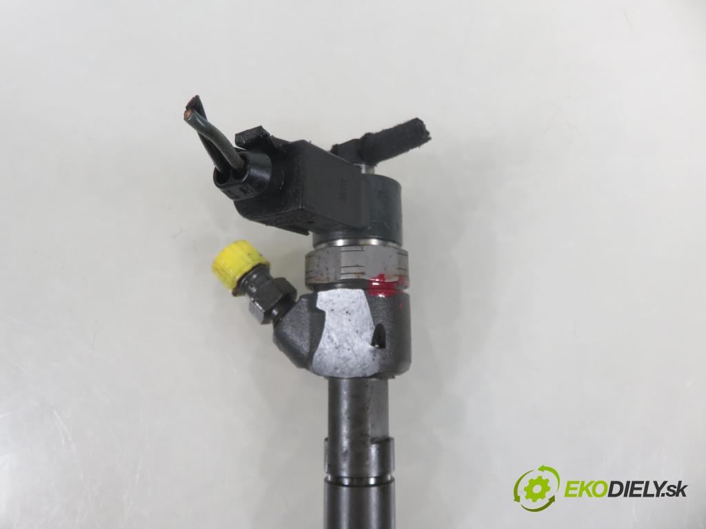 MERCEDES-BENZ KLASA C (W203) SEDAN 2003 85,00 C 200 CDI 116 - OM 611.962 2148,00 vstrekovač 0986435061 (Vstrekovač paliva)