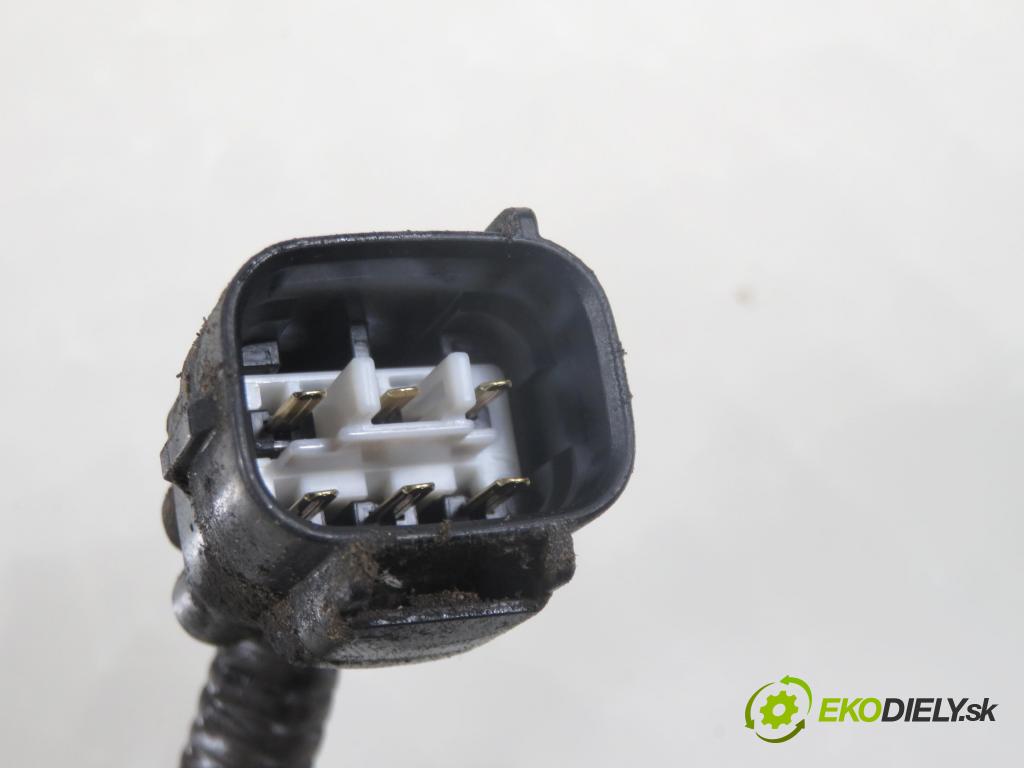 TOYOTA COROLLA (_E12_) HB 2004 66,00 2.0 D-4D 1995,00 Lišta vstrekovacia 8945860010 (Vstrekovacia lišta)