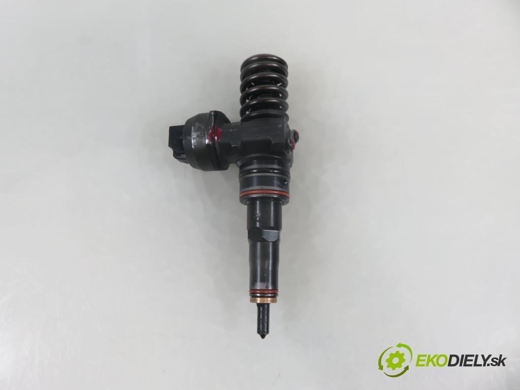 SKODA FABIA I Combi (6Y5) KOMBI 2002 74,00 1.9 TDI - ATD 1896,00 Vstrekovač 038130073AJ (Vstrekovač paliva)