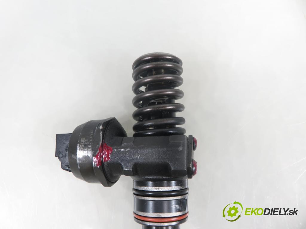 SKODA FABIA I Combi (6Y5) KOMBI 2002 74,00 1.9 TDI - ATD 1896,00 Vstrekovač 038130073AJ (Vstrekovač paliva)