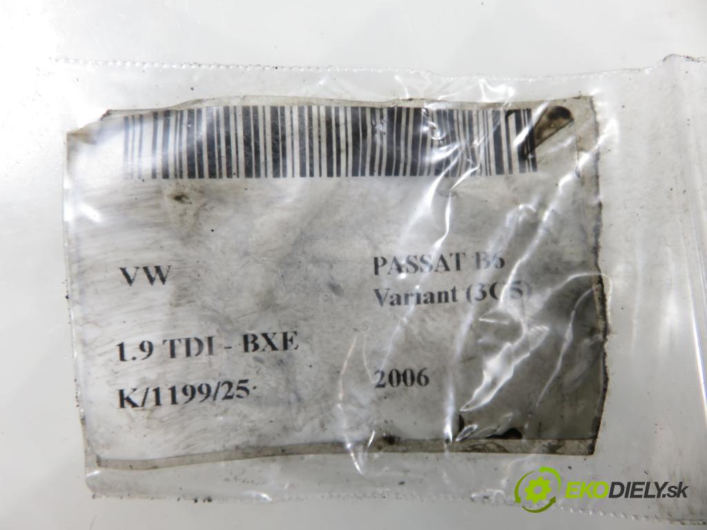 VW PASSAT B6 Variant (3C5) KOMBI 2006 77,00 1.9 TDI - BXE 1896,00 Vstrekovač 038130073AG ; 0414720215 (Vstrekovač paliva)
