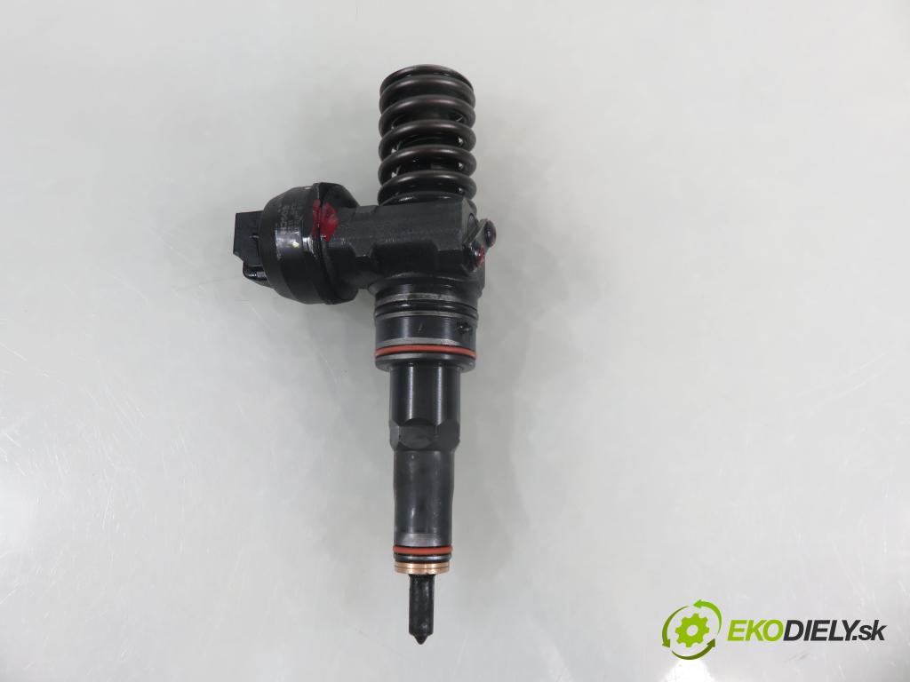 SKODA FABIA I Combi (6Y5) KOMBI 2002 74,00 1.9 TDI - ATD 1896,00 Vstrekovač 038130073AJ ; 0414720037 (Vstrekovač paliva)