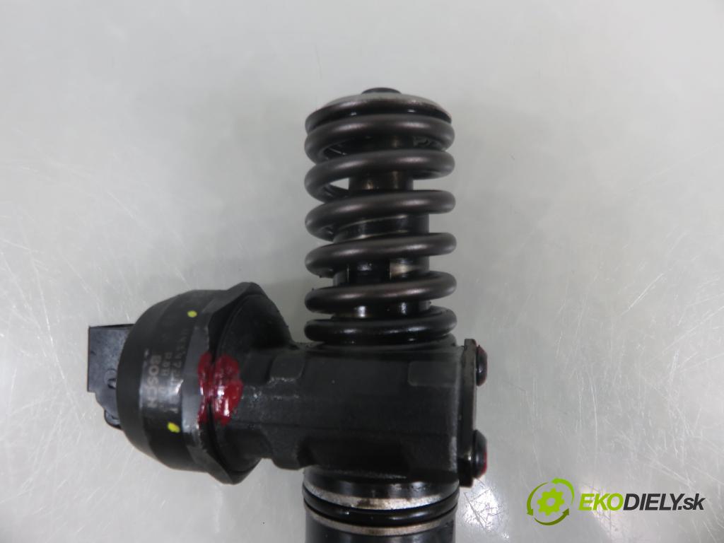 SKODA FABIA I Combi (6Y5) KOMBI 2002 74,00 1.9 TDI - ATD 1896,00 Vstrekovač 038130073AJ ; 0414720037 (Vstrekovač paliva)