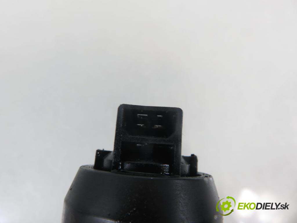 SKODA FABIA I Combi (6Y5) KOMBI 2002 74,00 1.9 TDI - ATD 1896,00 Vstrekovač 038130073AJ ; 0414720037 (Vstrekovač paliva)