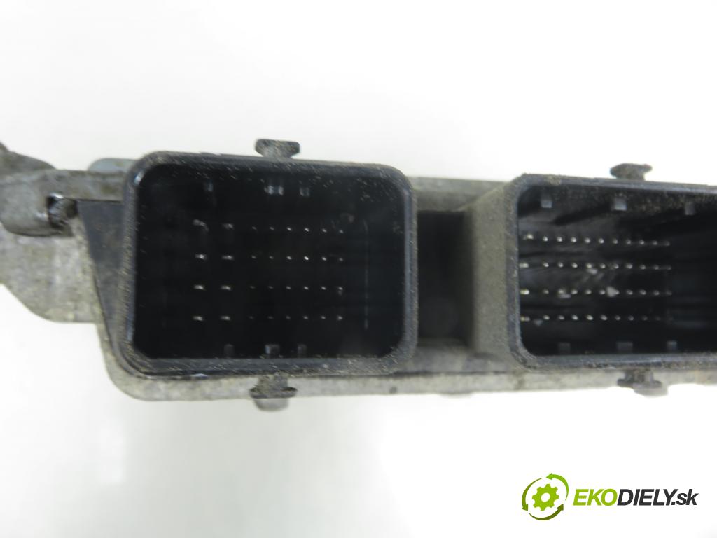 FORD FUSION (JU_) HB 2007 50,00 1.4 TDCi - F6JB 1399,00 Riadiaca jednotka Motor 7S6112A650FA ; 5WS40633A