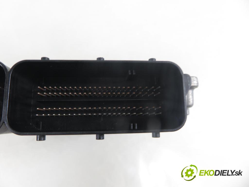 BMW 3 (E46) SEDAN 2004 110,00 320 d 150 - M47 D20 (204D4) 1995,00 Riadiaca jednotka Motor 0281011122 ; 7794624