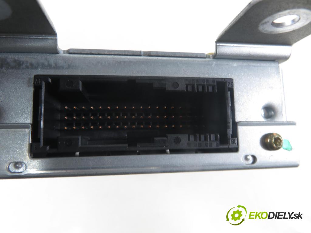 BMW 3 (E46) SEDAN 2004 110,00 320 d 150 - M47 D20 (204D4) 1995,00 MODUL BLUETOOTH 950089