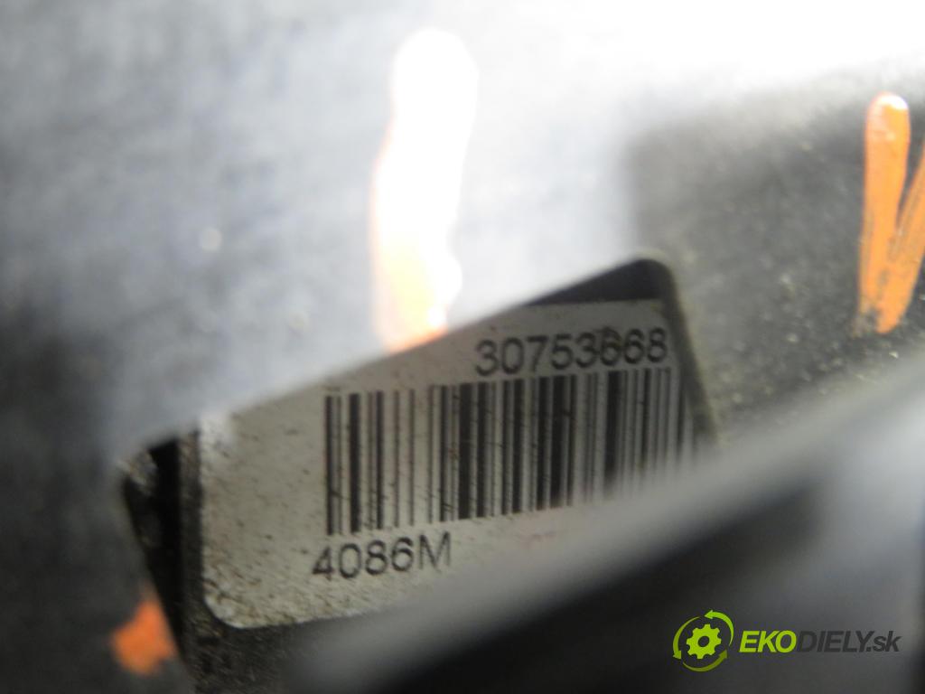 VOLVO V50 (MW) KOMBI 2006 100,00 2.0 D 136 - D 4204 T (PSA) 1997,00 zámok 30753668