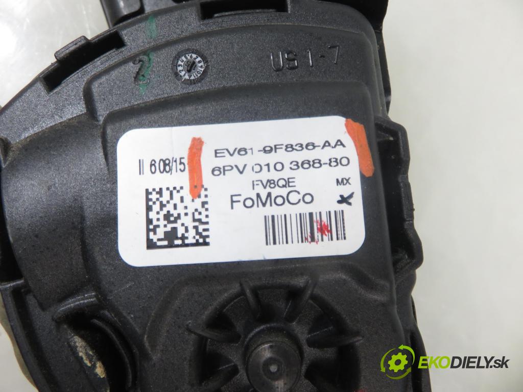 FORD FOCUS III Turnier KOMBI 2015 88,00 1.5 TDCi - XWDA 1499,00 Potenciometer plynu EV619F836AA ; 6PV01036880 (Potenciometer plynového pedálu)