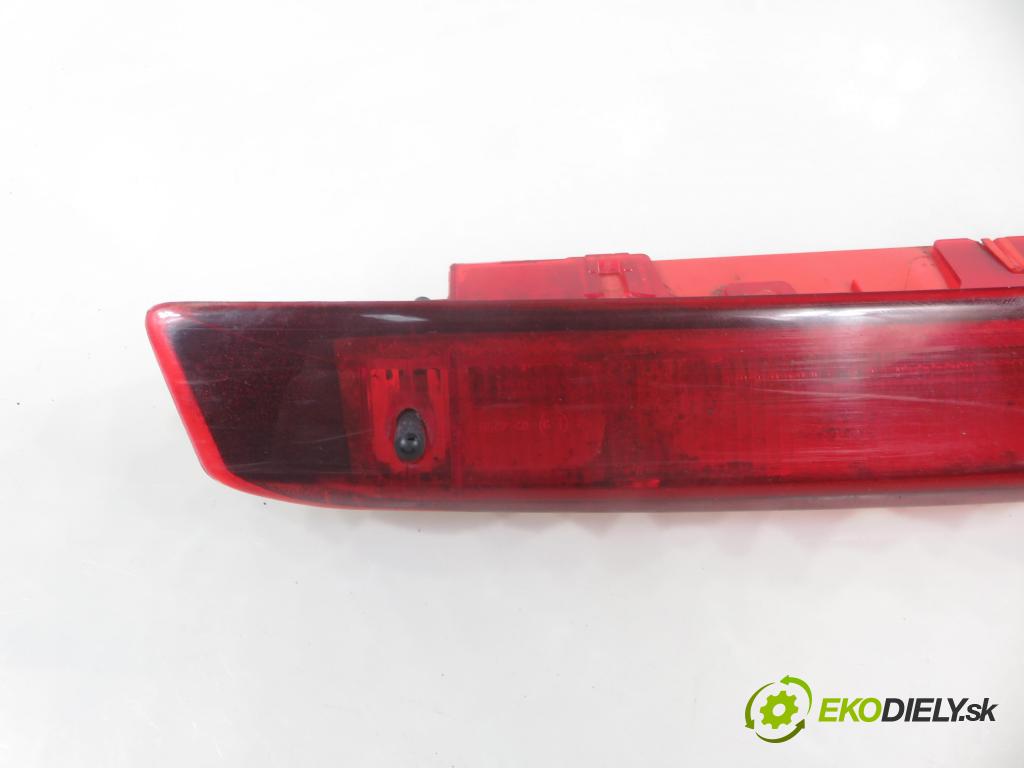 FORD FOCUS III Turnier KOMBI 2015 88,00 1.5 TDCi - XWDB 1499,00 svetlo bŕzd BS7113A601BF