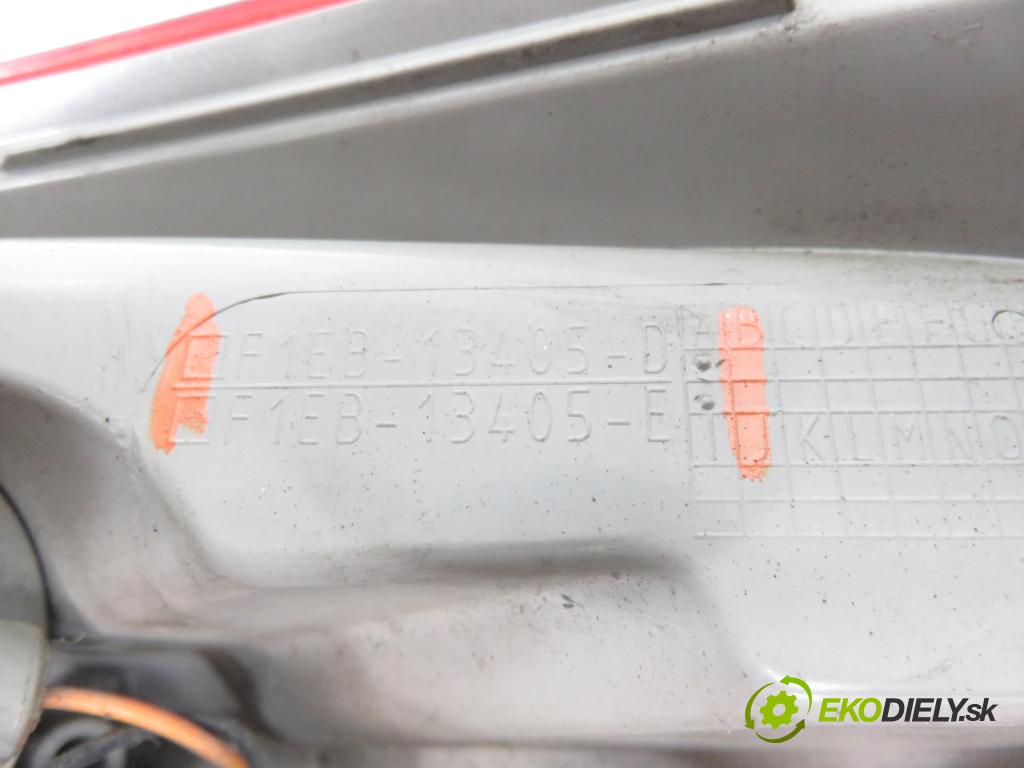 FORD FOCUS III Turnier KOMBI 2015 88,00 1.5 TDCi - XWDA 1499,00 Svetlo ľavé zadné F1EB13405D ; F1EB13405E