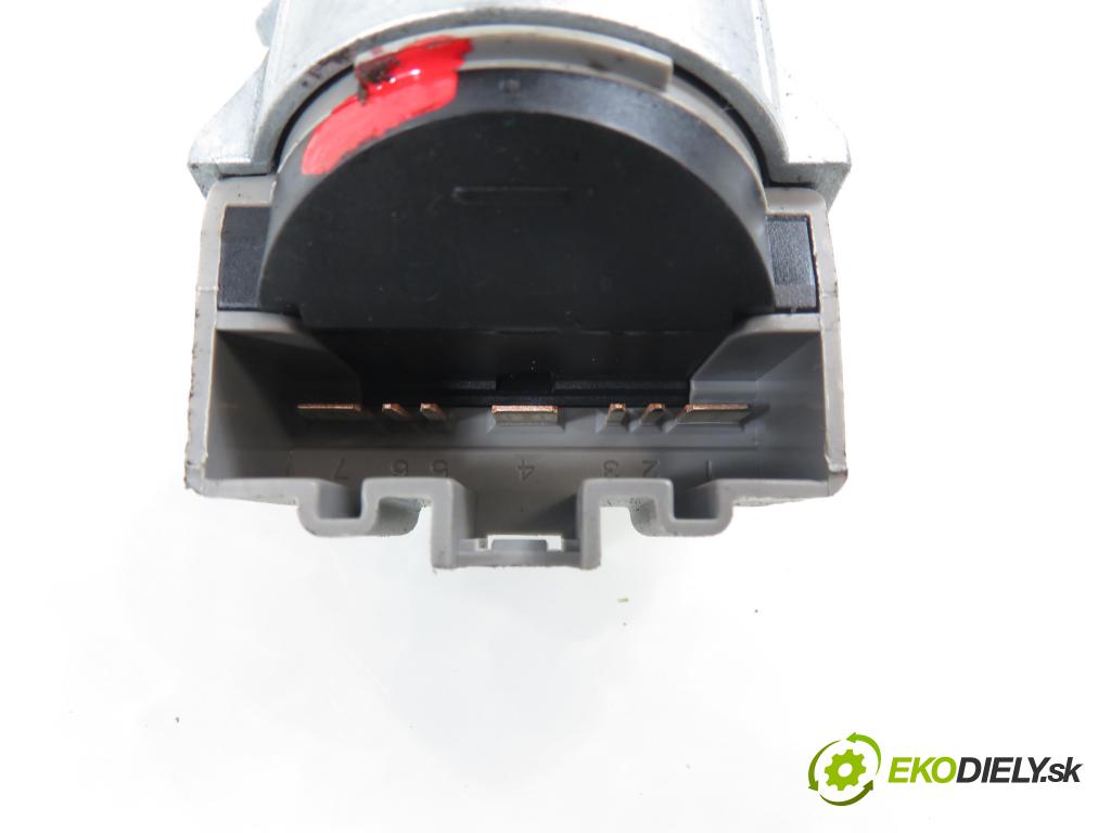 FORD FOCUS III Turnier KOMBI 2015 88,00 1.5 TDCi - XWDA 1499,00 spinačka 3M513F880AE (Spínacia skrinka)