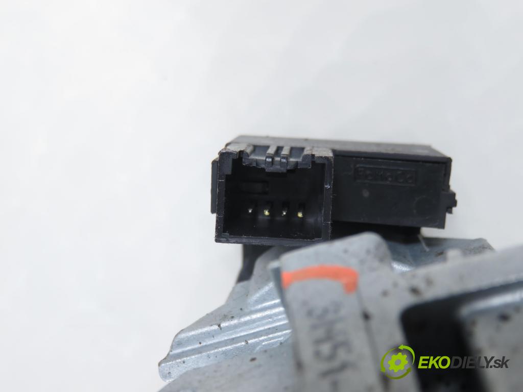 FORD FOCUS III Turnier KOMBI 2015 88,00 1.5 TDCi - XWDA 1499,00 spinačka 3M513F880AE (Spínacia skrinka)