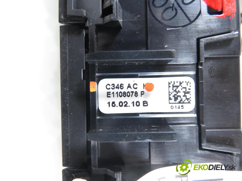 FORD FOCUS III Turnier KOMBI 2015 88,00 1.5 TDCi - XWDA 1499,00 Panel kúrenia KLIMATIZACE: C346AC