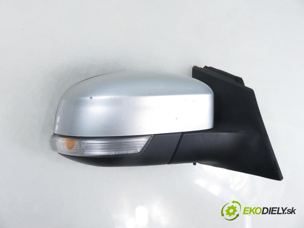 FORD FOCUS III Turnier KOMBI 2015 88,00 1.5 TDCi - XWDA 1499,00 Spätné zrkadlo