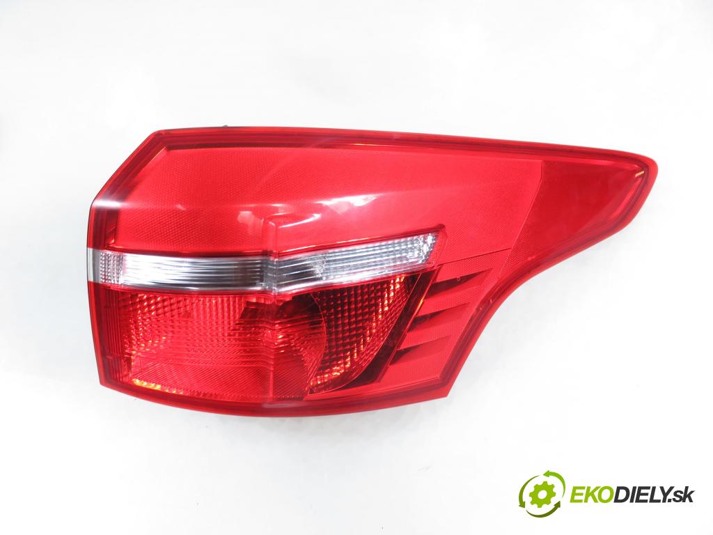 FORD FOCUS III Turnier KOMBI 2015 88,00 1.5 TDCi - XWDA 1499,00 Svetlo pravé zadné F1EB13404D ; F1EB13404E