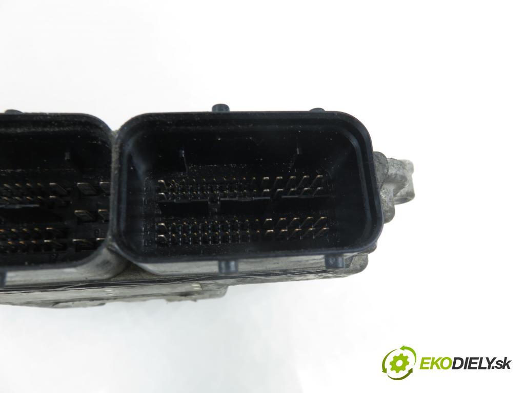 ALFA ROMEO 159 (939_) SEDAN 2007 110,00 1.9 JTDM 16V - 939 A2.000 1910,00 Riadiaca jednotka Motor 0281013576 ; 55208738