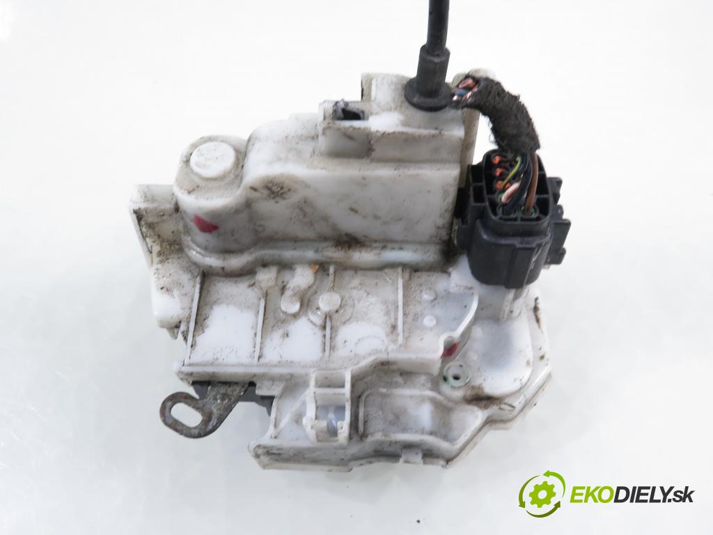 ALFA ROMEO 159 (939_) SEDAN 2007 110,00 1.9 JTDM 16V - 939 A2.000 1910,00 zámok