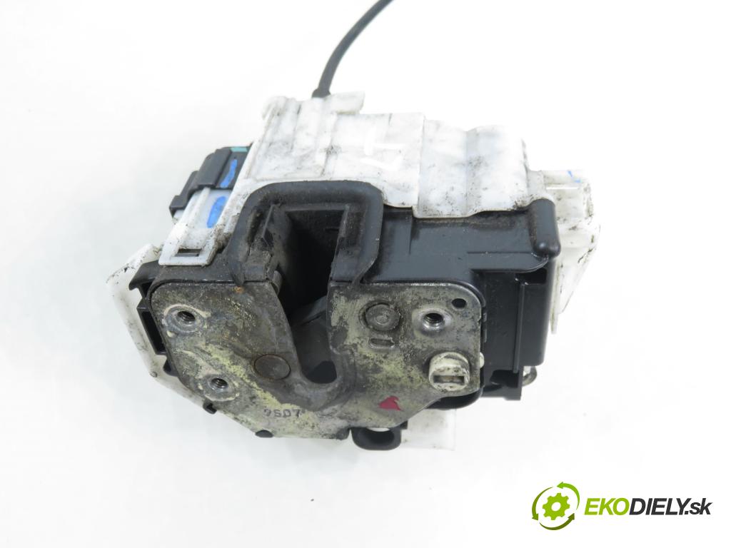 ALFA ROMEO 159 (939_) SEDAN 2007 110,00 1.9 JTDM 16V - 939 A2.000 1910,00 zámok