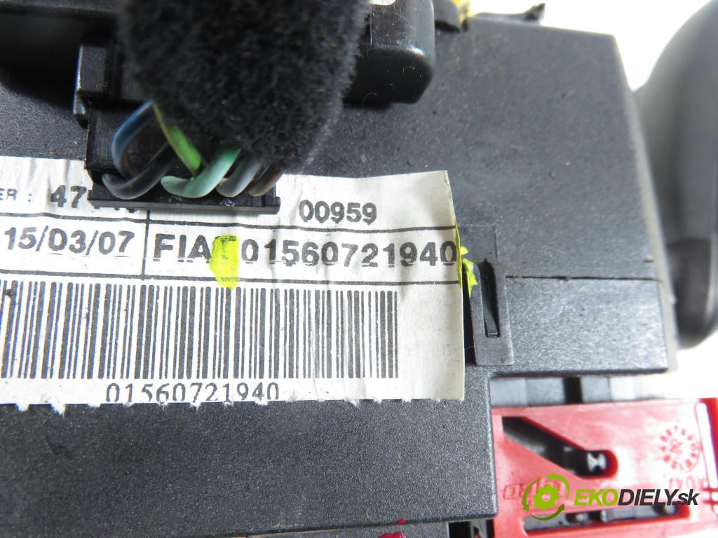 ALFA ROMEO 159 (939_) SEDAN 2007 110,00 1.9 JTDM 16V - 939 A2.000 1910,00 páčka/prepínač 01560721940 ; 0265005499