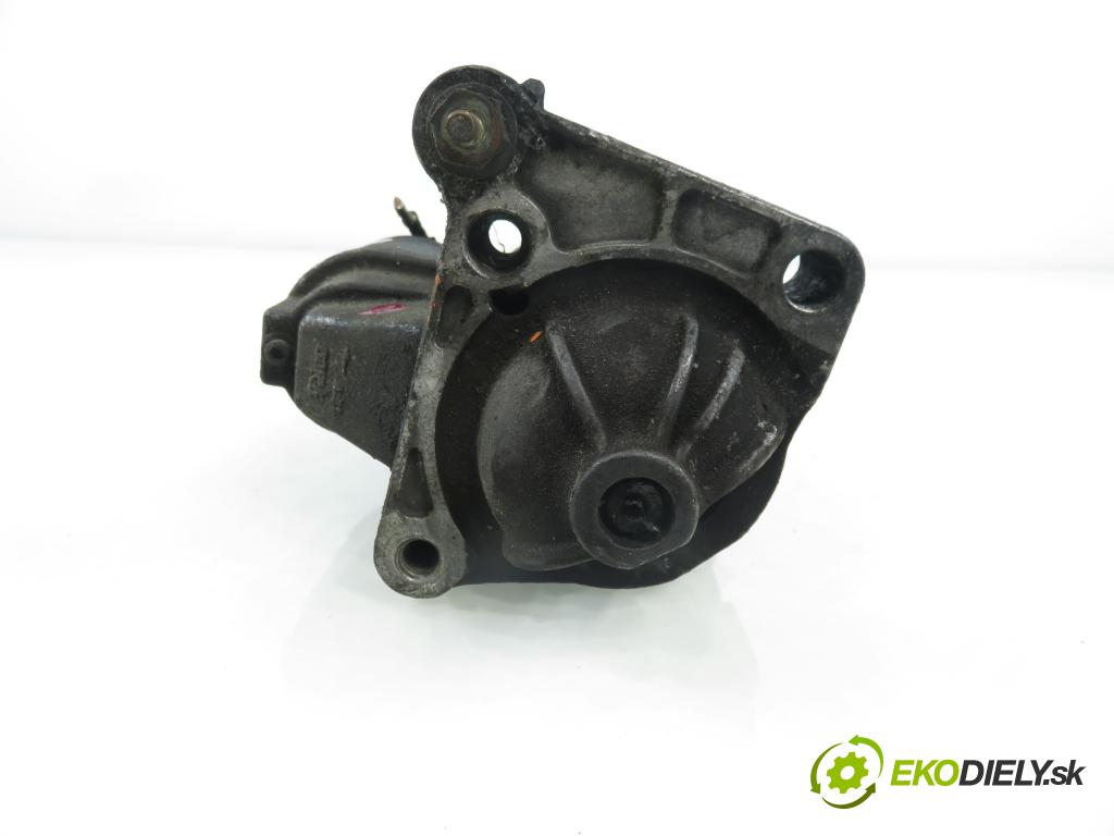 RENAULT TRAFIC II Skrzynia (FL) FURGON 2005 74,00 1.9 dCi - F9Q 760 1870,00 Štartér D7R44 (Štartér)