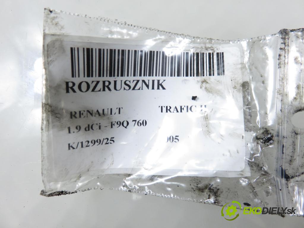 RENAULT TRAFIC II Skrzynia (FL) FURGON 2005 74,00 1.9 dCi - F9Q 760 1870,00 Štartér D7R44 (Štartér)