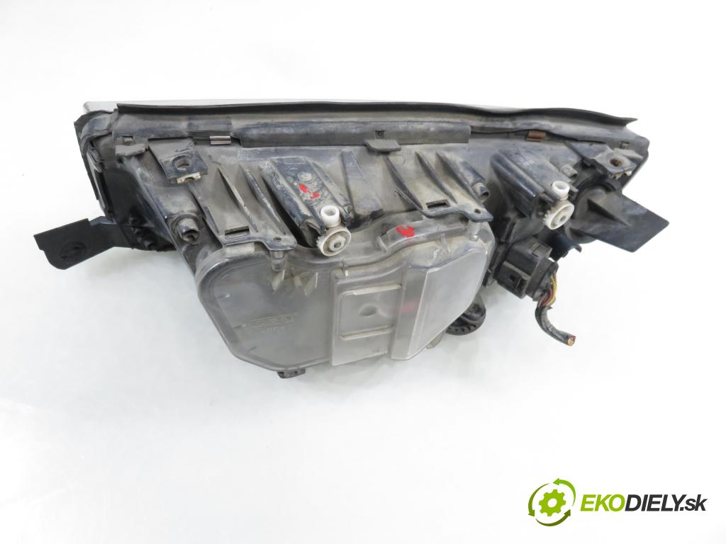 SKODA FABIA I Combi (6Y5) KOMBI 2004 47,00 1.2 - AZQ 1198,00 Svetlo PP