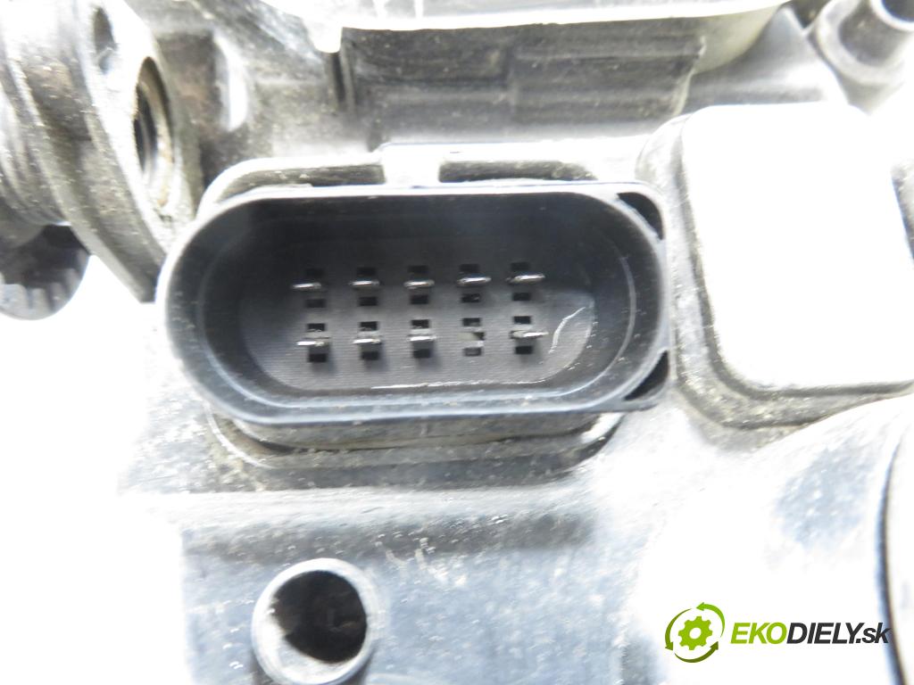 SKODA FABIA I Combi (6Y5) KOMBI 2004 47,00 1.2 - AZQ 1198,00 Svetlo PP