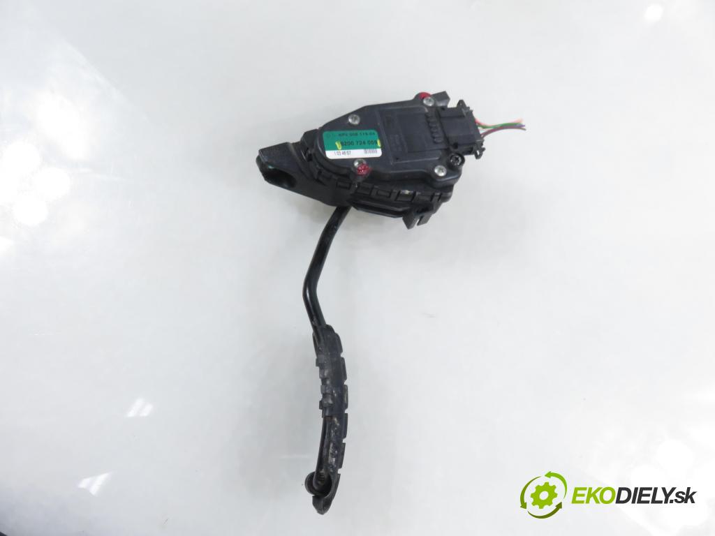 RENAULT MASTER II Skrzynia (FD) FURGON 2007 88,00 2.5 dCi 120 - G9U 650 2464,00 Potenciometer plynu 8200724059 (Potenciometer plynového pedálu)