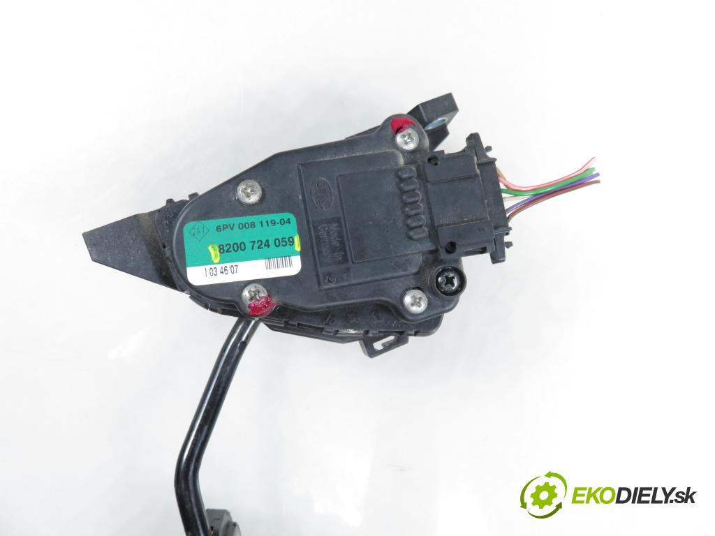 RENAULT MASTER II Skrzynia (FD) FURGON 2007 88,00 2.5 dCi 120 - G9U 650 2464,00 Potenciometer plynu 8200724059 (Potenciometer plynového pedálu)