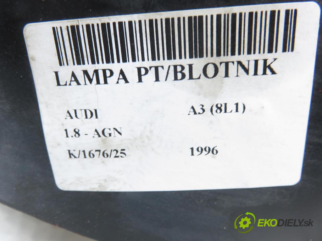 AUDI A3 (8L1) HB 1996 92,00 1.8 - AGN 1781,00 světlo pravé zadní