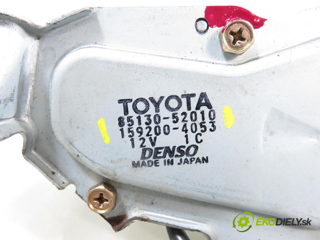 TOYOTA YARIS (_P1_) HB 2001 50,00 1.0 VVT- i 68 - 1SZ-FE 998,00 Motorček stierače zadné 8513052010 ; 1592004053