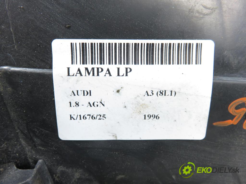 AUDI A3 (8L1) HB 1996 92,00 1.8 - AGN 1781,00 Svetlo LP