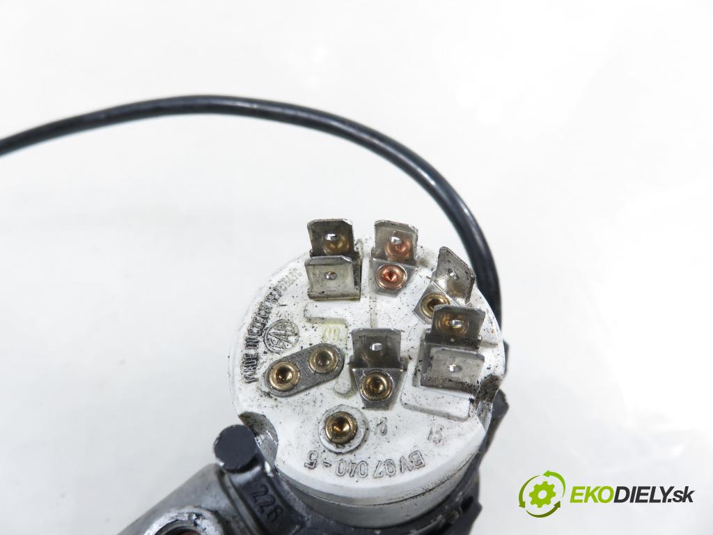 SKODA FELICIA I kombi (6U5) KOMBI 1999 47,00 1.9 D - AEF 1896,00 spinačka 441022221176 ; 1H0953257BB (Spínacia skrinka)