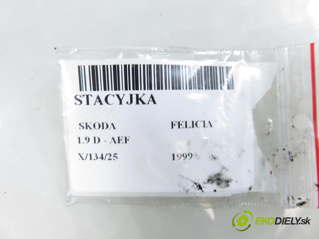 SKODA FELICIA I kombi (6U5) KOMBI 1999 47,00 1.9 D - AEF 1896,00 spinačka 441022221176 ; 1H0953257BB (Spínacia skrinka)