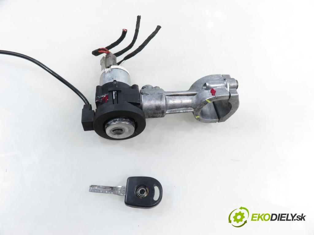 SKODA FELICIA I kombi (6U5) KOMBI 1999 47,00 1.9 D - AEF 1896,00 spinačka 441022221176 ; 1H0953257BB (Spínacia skrinka)