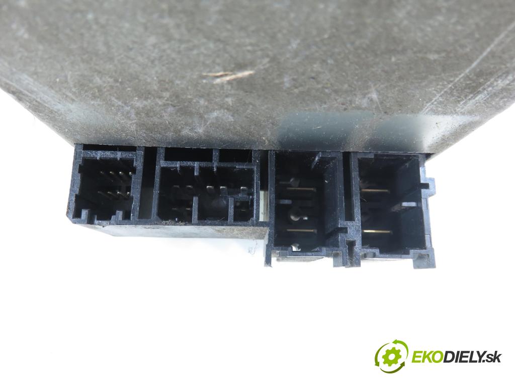 OPEL CORSA B (S93) HB 1998 48,00 1.2 i 16V - X 12 XE 1199,00 Riadiaca jednotka servočerpadlo 09115063 ; Q1T15272M (Riadiaca jednotka)