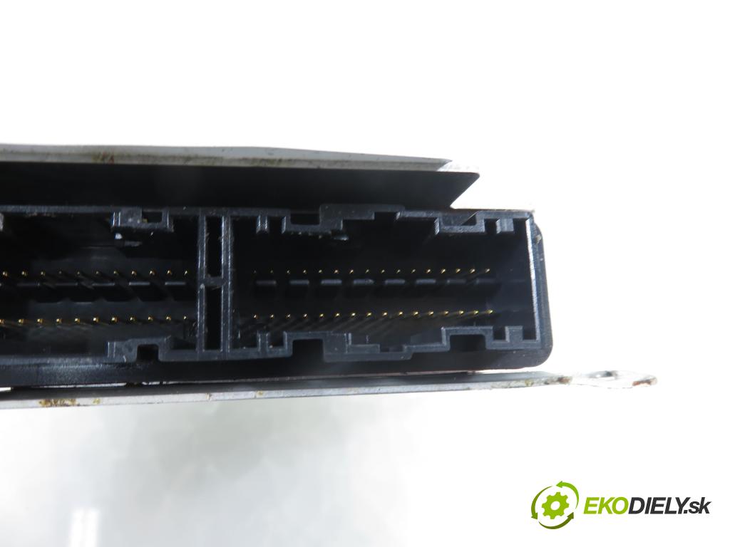 FIAT CROMA (194_) KOMBI 2005 110,00 1.9 D Multijet 150 - 939 A2.000 1910,00 MODUL air BAG 51746149