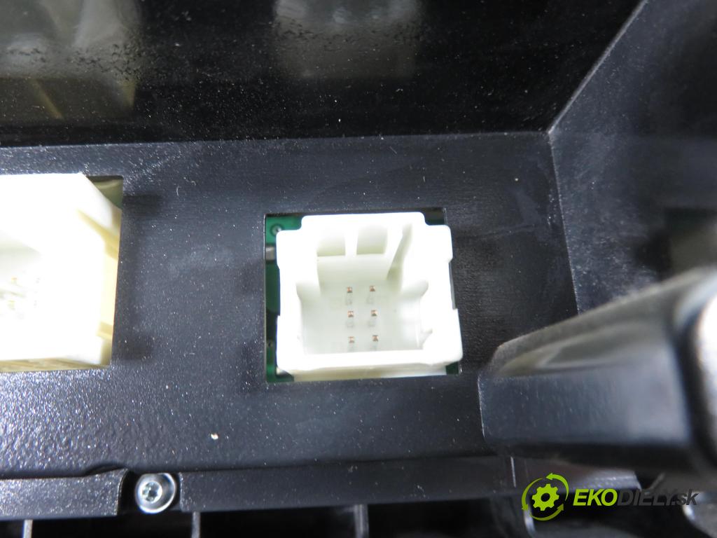 BMW X3 (E83) SUV 2005 110,00 2.0 d 150 - M47 D20 (204D4) 1995,00 Panel kúrenia KLIMATRONIK 64113417544