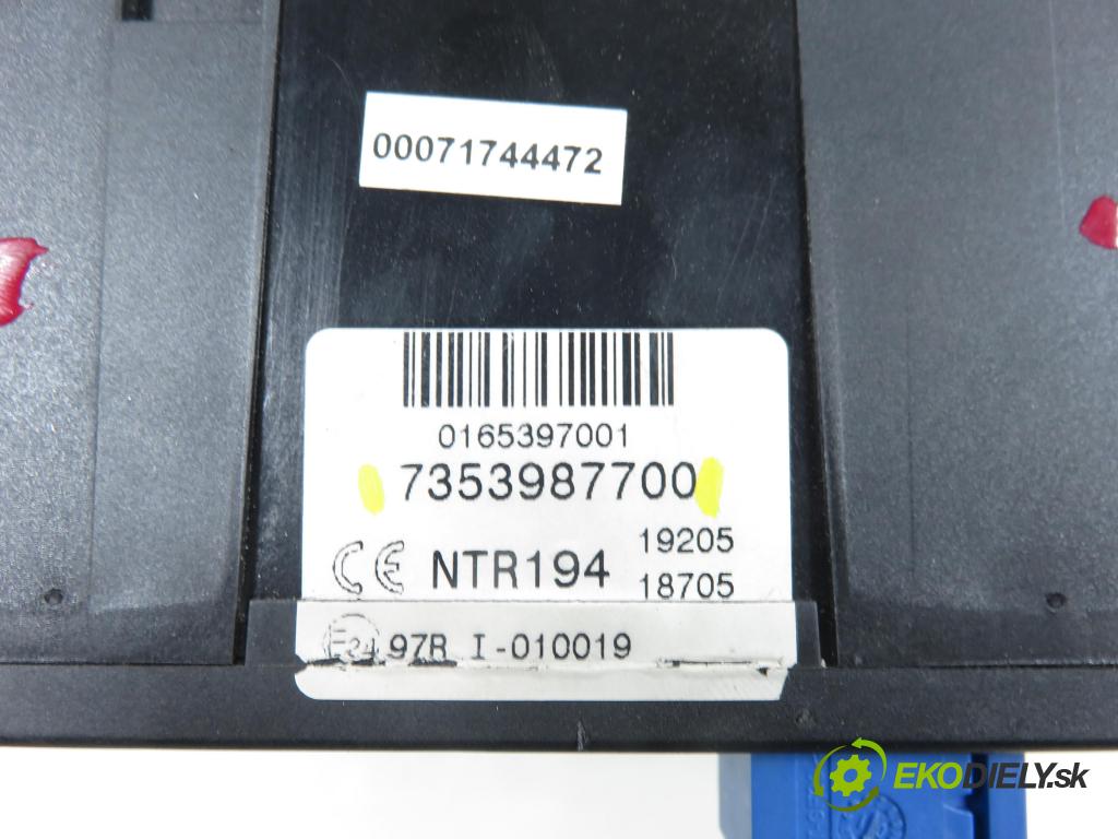 FIAT CROMA (194_) KOMBI 2005 110,00 1.9 D Multijet 150 - 939 A2.000 1910,00 spinačka 7353987700 (Spínacia skrinka)