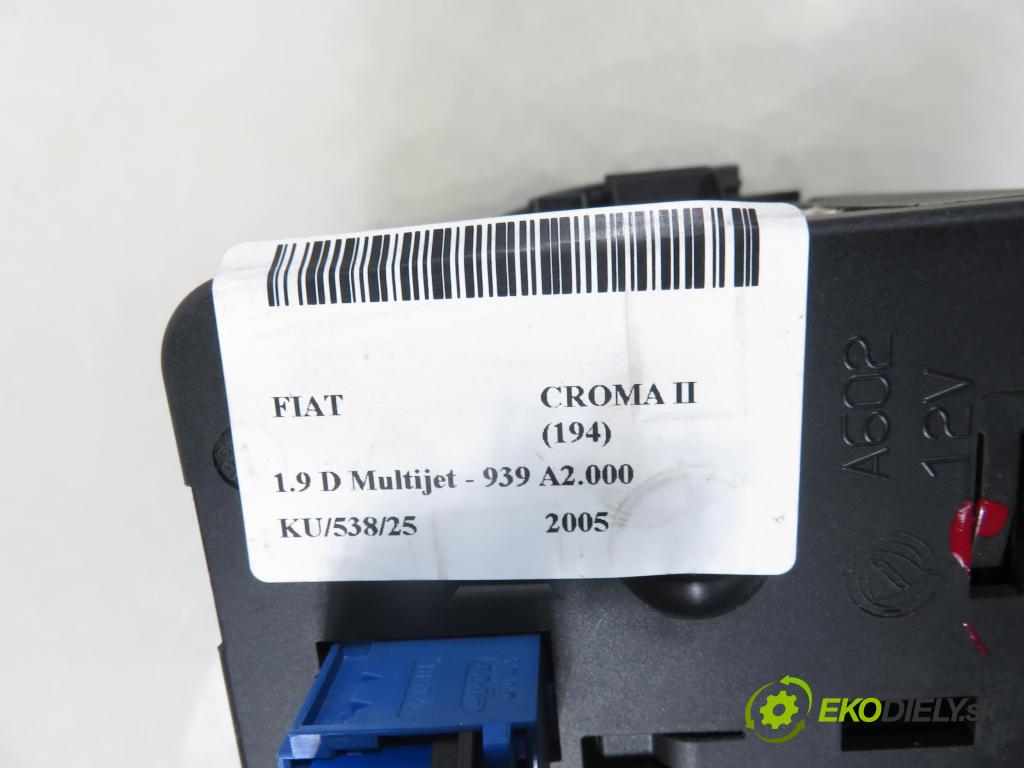 FIAT CROMA (194_) KOMBI 2005 110,00 1.9 D Multijet 150 - 939 A2.000 1910,00 spinačka 7353987700 (Spínacia skrinka)